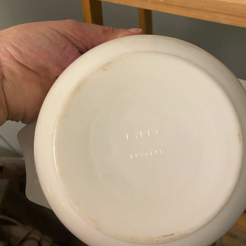 Vintage Pyrex Blue Iris Casserole Mixing bowl set - Picture 9 of 11